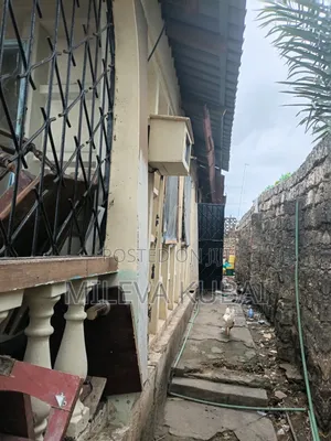 3bdrm House in Red Estate, Kiembeni for sale