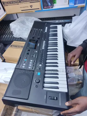 Yamaha PSR E483 Keyboard