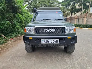 Toyota Land Cruiser 79 Series 2017 Green