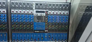 Yamaha 12 Channel Mixer