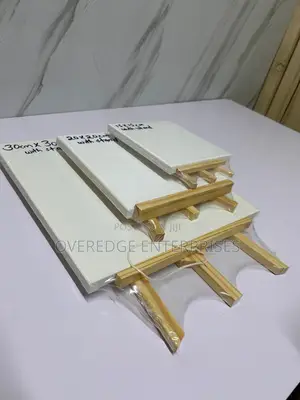 Different Sizes Canvases With Stand