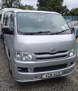 Toyota HiAce 2011 Silver