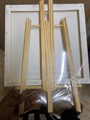 Quality Wooden Stand and Smooth Canvas