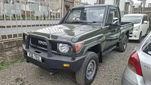 Toyota Land Cruiser 2012 Green