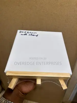 Small Canvas With Stand for Tournaments
