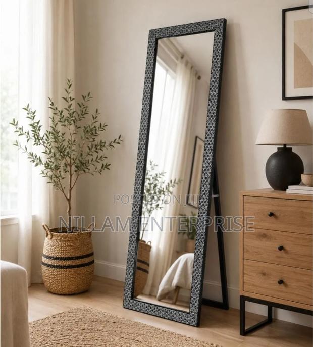 Plastic Print Floor Mirror - thumbnail 2