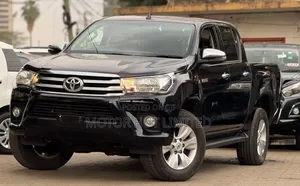 Toyota Hilux 2019 Black