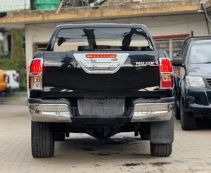 Toyota Hilux 2019 Black