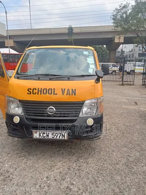 Nissan Caravan (Urvan) 2012 Yellow