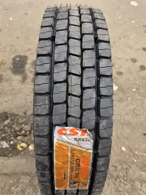 9.5 R17. 5 CST Tires (Diff)