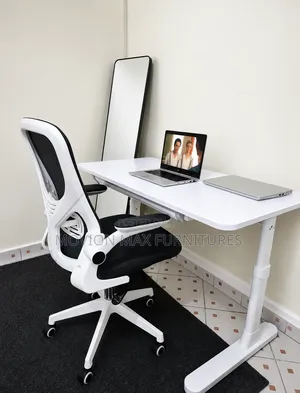 Manually Adjustable Table +Chair