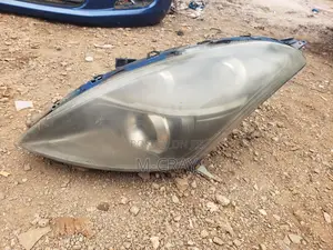 Suzuki Swift 2012 Xenon Headlight (Left)