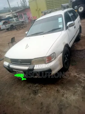 Toyota Corolla 1998 White