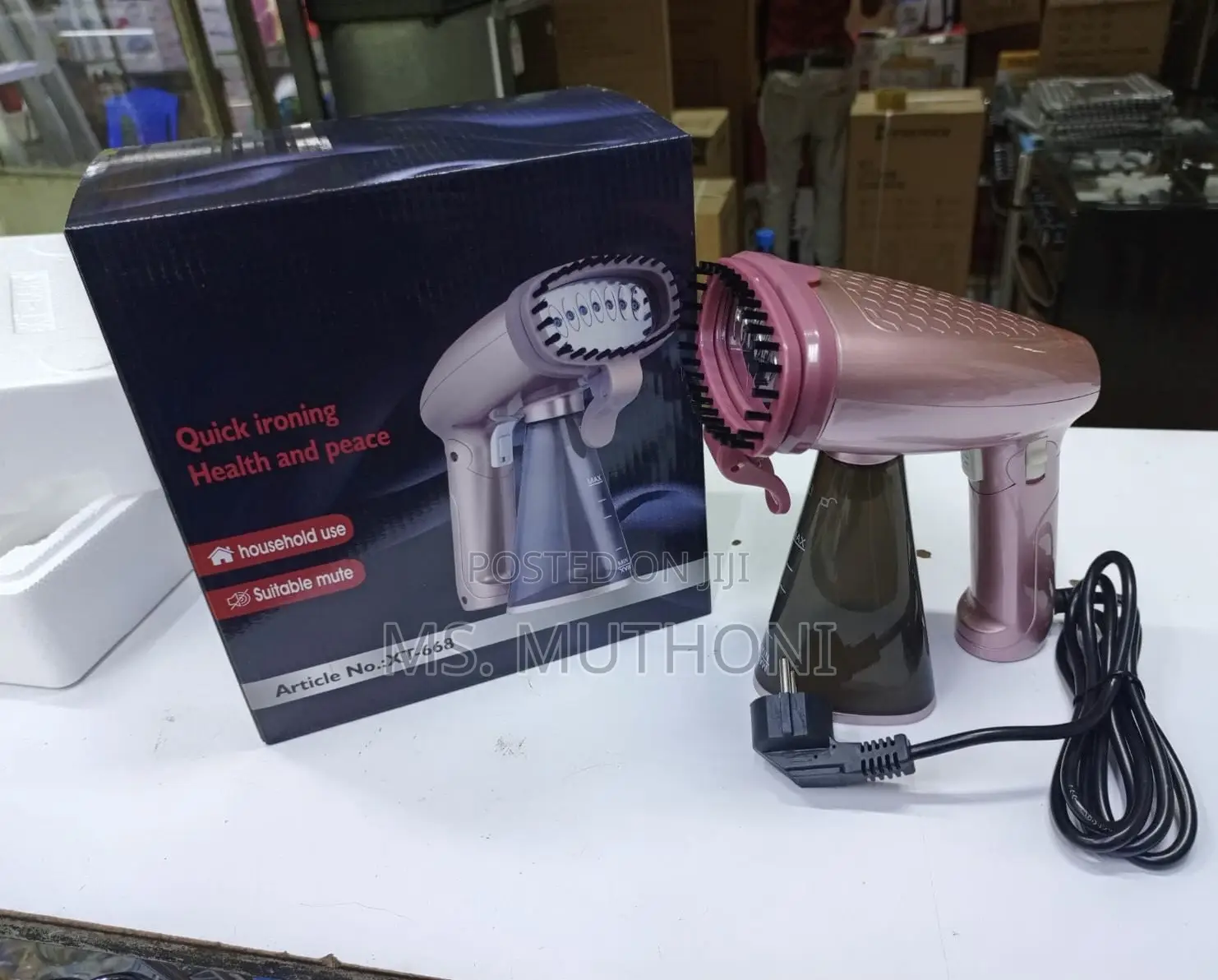 Xt-668 Compact Garment Steamer