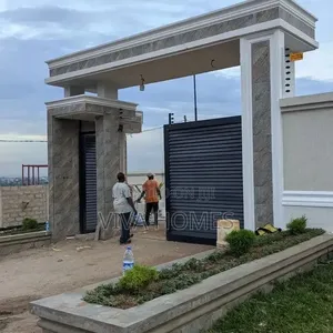 Perimeter Wall Gate Design and Build
