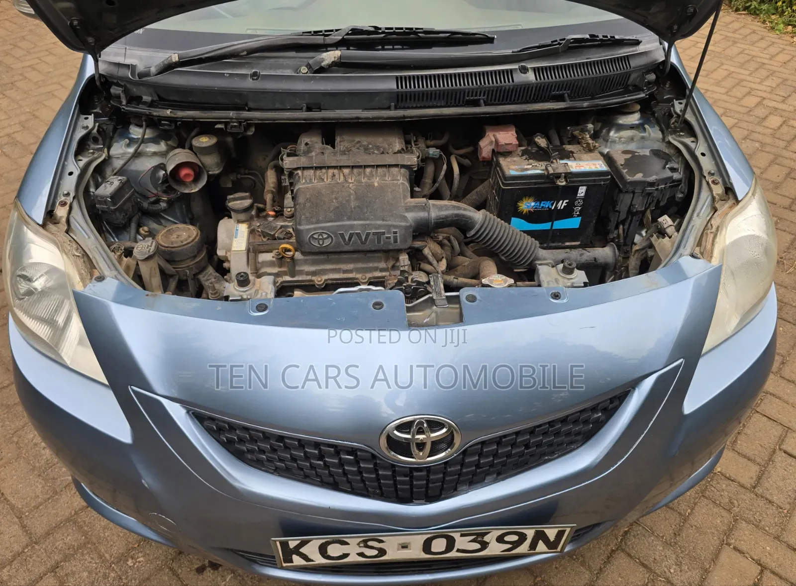 Toyota Belta 2011 Blue