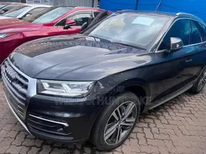 Audi Q5 45 Premium AWD quattro 2020 Black