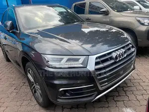 Audi Q5 45 Premium AWD quattro 2020 Black
