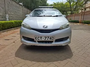 Toyota Wish 2012 Silver