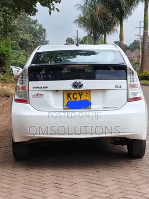 Toyota Prius 2012 White