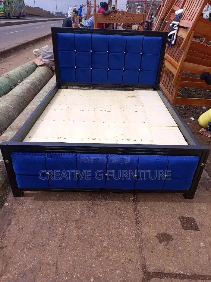 5x6 Mocket Bed – Royal Blue With Black Frame