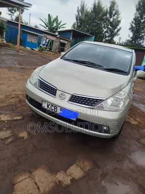 Nissan Tiida 2008 Silver