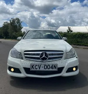 Mercedes-Benz C200 2012 White