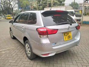 Toyota Corolla Fielder 2015 Silver