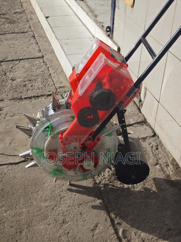 Manual Vegetable Seeder - thumbnail 2