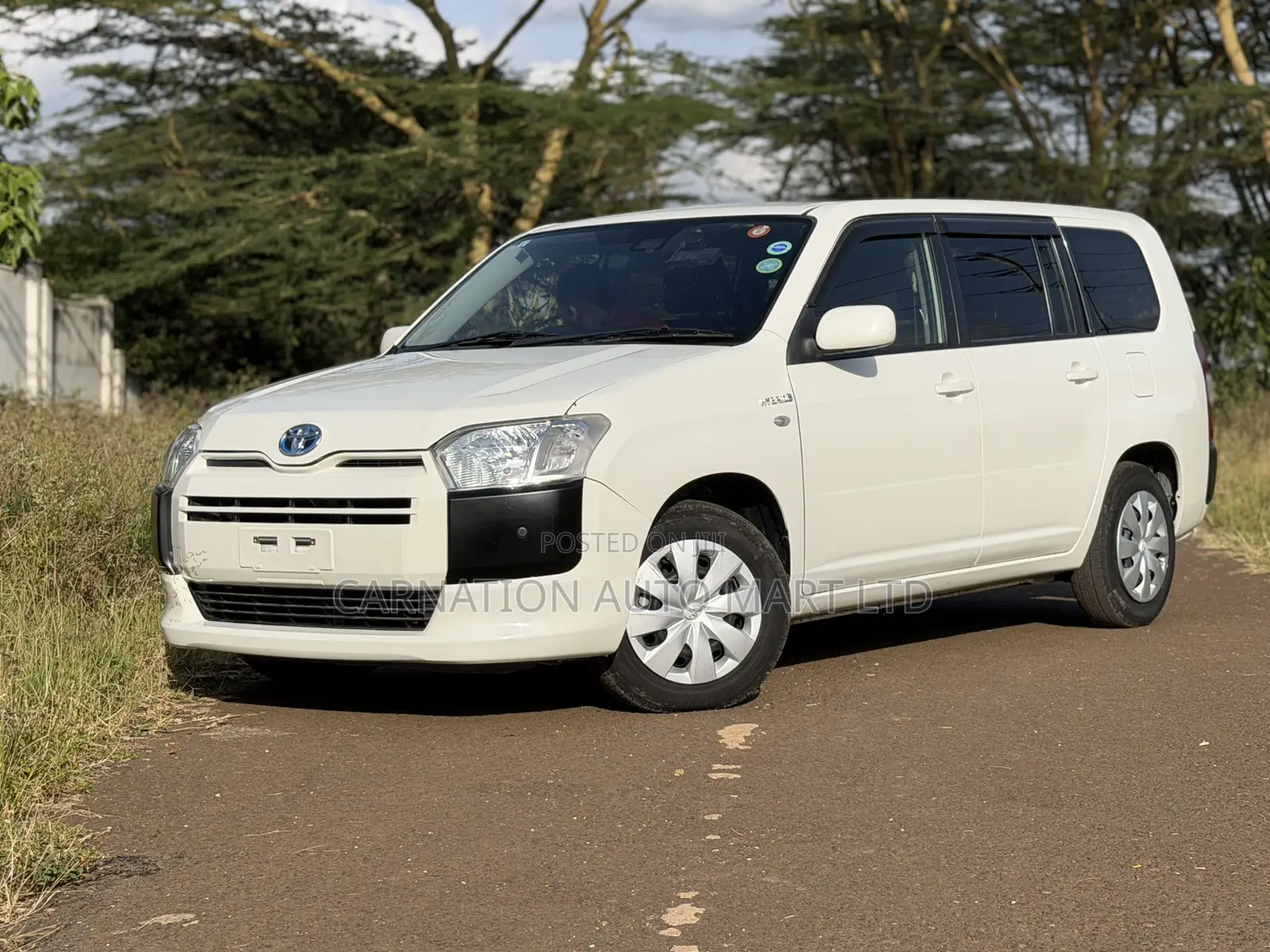Toyota Probox 1.5 Hybrid DX 2020 White