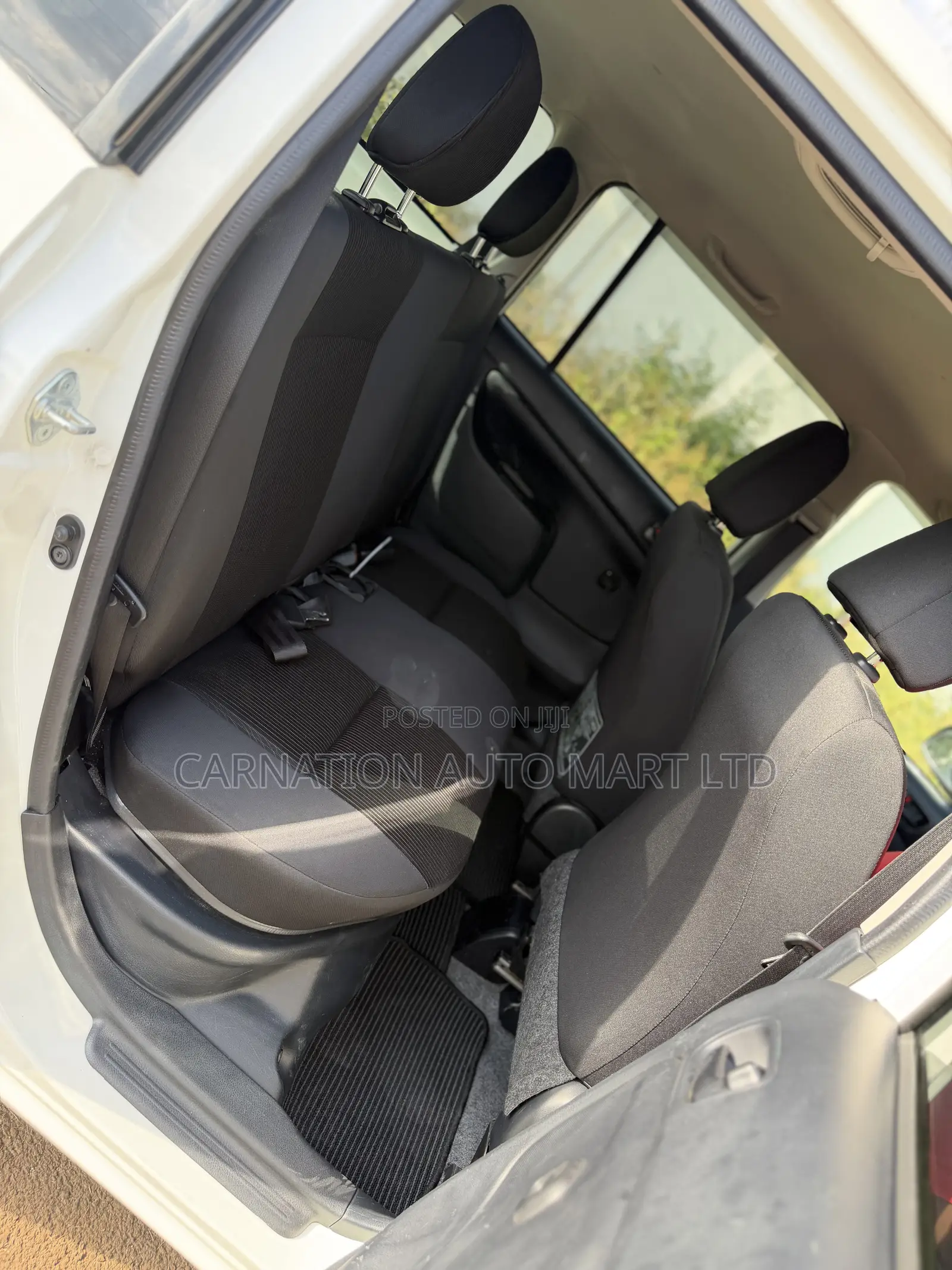 Toyota Probox 1.5 Hybrid DX 2020 White
