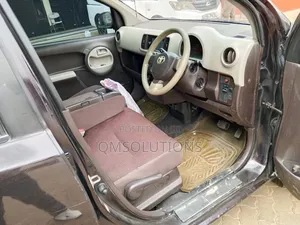 Toyota Passo 2011 Maroon