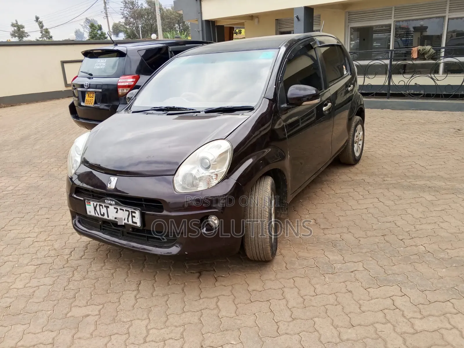 Toyota Passo 2011 Maroon