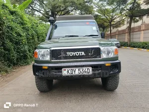 Toyota Land Cruiser 2017 Green