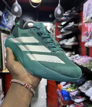 Quality Adidas Trainers / Marathon Shoes