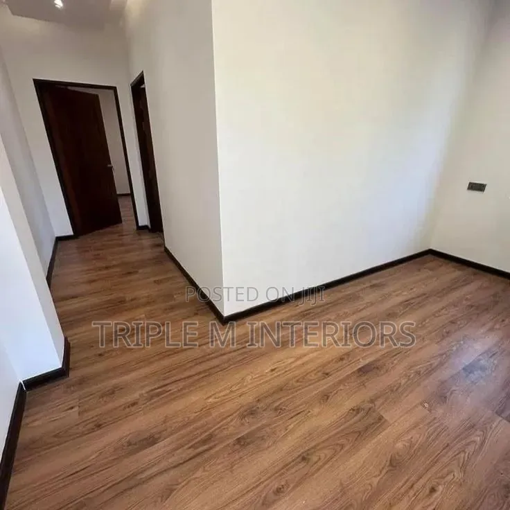 Easy Diy Interlocking SPC Flooring Planks /Snap and Lock