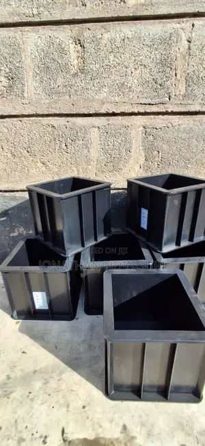 Concrete Cube Moulds – Heavy-Duty Plastic Design