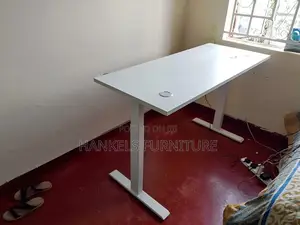 Motorized Standing Desk – Adjustable Computer Desk