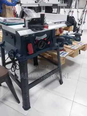 Bosch Professional GTS 254 Table Saw With Stand