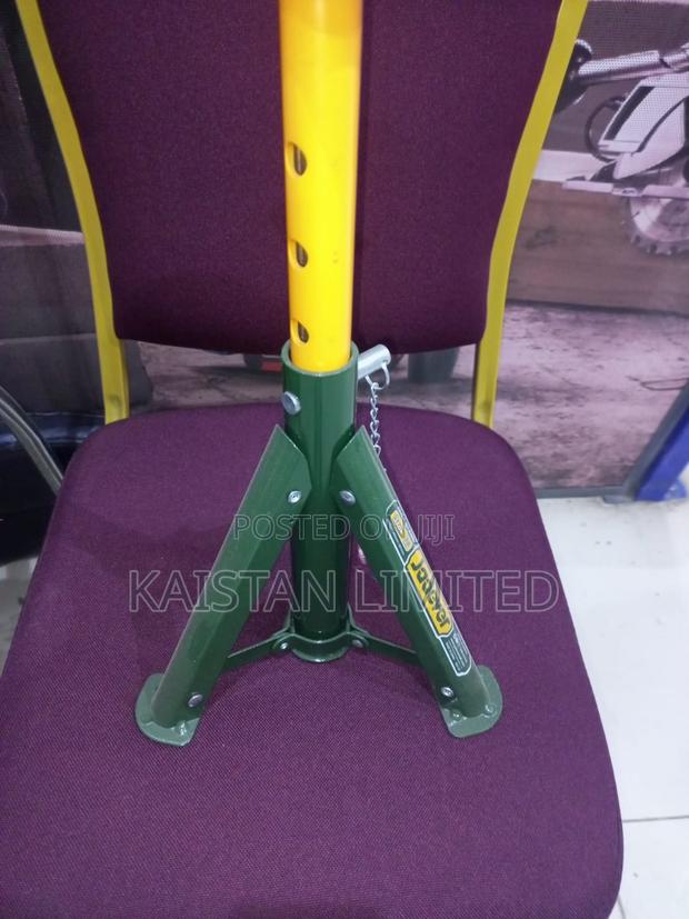 Jadever 2-Ton Adjustable Jack Stand Set Vehicle Maintenance (1 Pair) - thumbnail 2