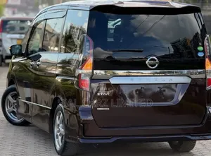 Nissan Serena 2019 Brown