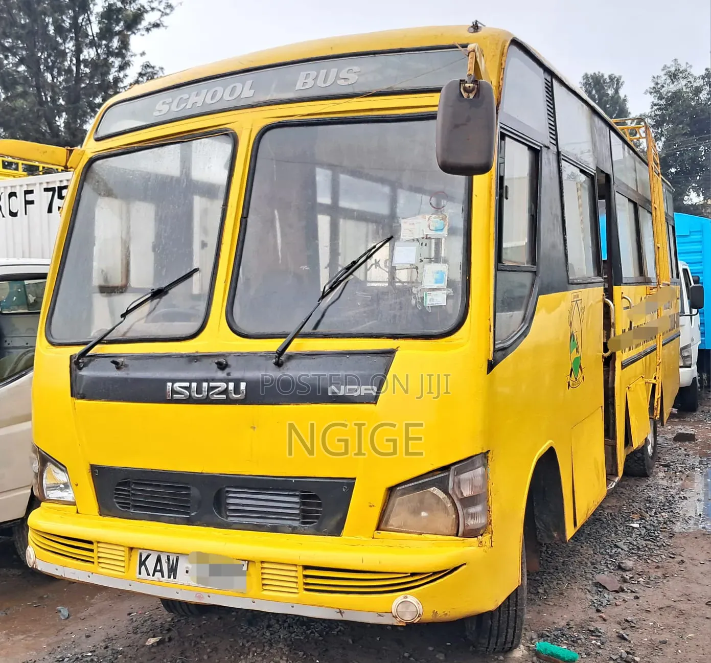 Isuzu NQR 2005 Yellow