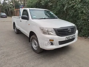 Toyota Hilux 2014 White