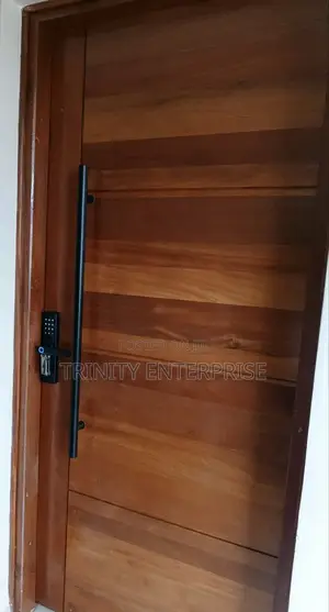 Smart Lock .Fingerprint Tuya Smart App Wifi Door Lock