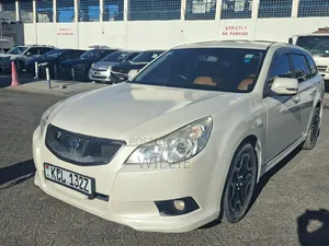 Subaru Legacy 2010 White