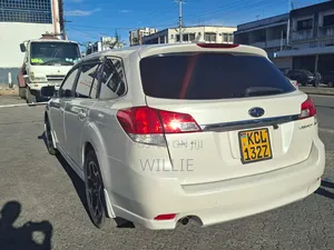 Subaru Legacy 2010 White