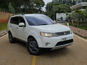 Mitsubishi Outlander 2.4 GLS Automatic 2009 White