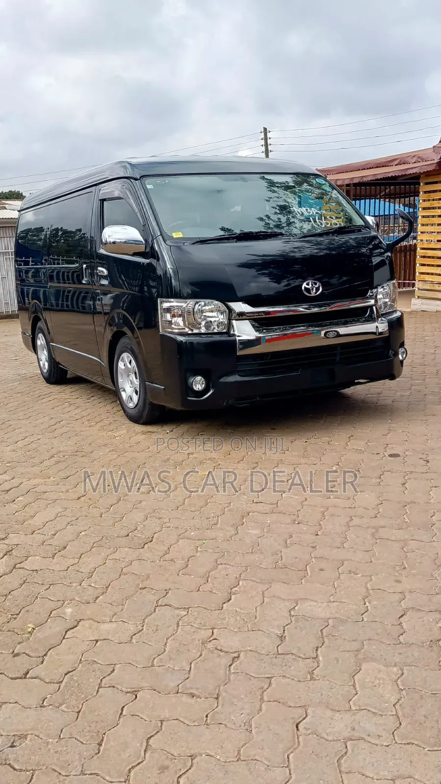 Toyota HiAce 2018 Black