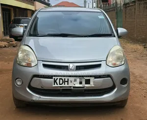 Toyota Passo 2015 Silver