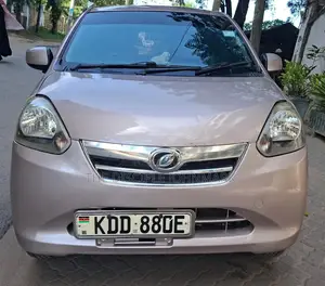 Daihatsu Mira 2013 Pink